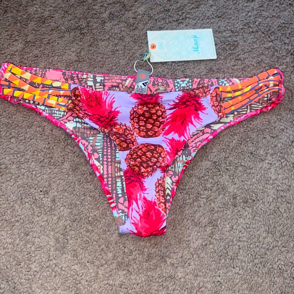 Maaji bikini bottom medium nwt